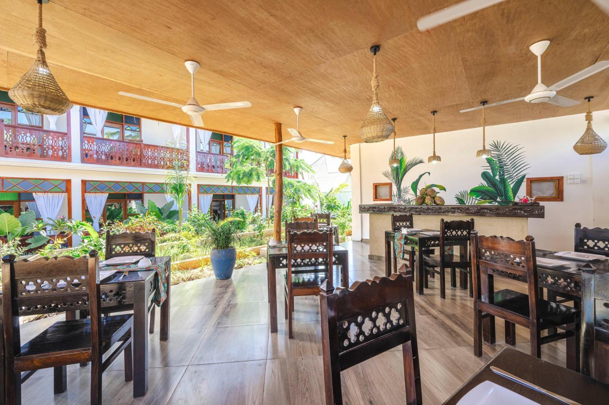 Tasneem Islamic Luxury Suites Jambiani  Exteriér fotografie
